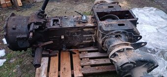 Zadok traktora 6718 - 3