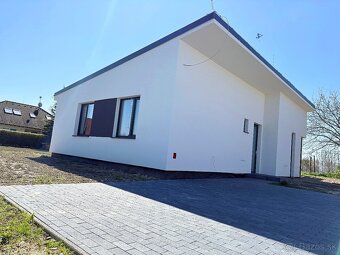 EXKLUZÍVNA PONUKA: MODERNÝ 4-IZBOVÝ BUNGALOV V HURBANOVEJ VS - 3