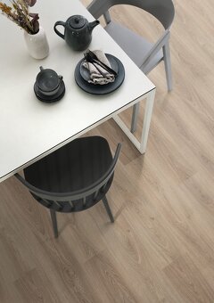 Laminátová podlaha EGGER EPL102 + lišty + podložka - 3