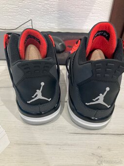Jordan 4 - 3