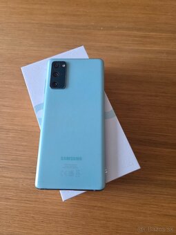 Samsung galaxy S20 FE - 3