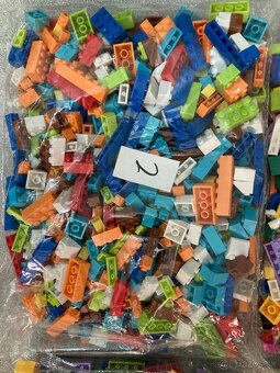 predam lego kocky 500,1000ks balenia - 3