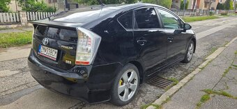 Predam toyotu Prius plus 1,8 B plus LPG - 3