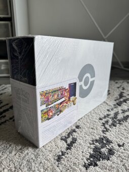 Pokemon ULTRA-PREMIUM COLLECTION-CHARIZARD - 3