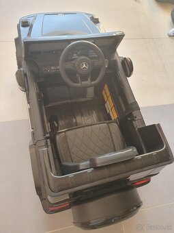Detské elektrické autíčko čierne - 3