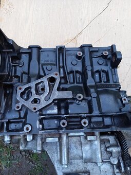 Motor BMW e90 320d 120 kw - 3