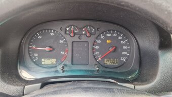 PREDÁM VOLKSWAGEN GOLF 1.9.TDI 66KW - 3