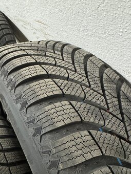 205/60r16 - 3