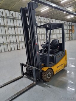 SADA VZV + ELEKTRICKÝ PALETOVÝ VOZÍK + NABÍJAČKA - 3