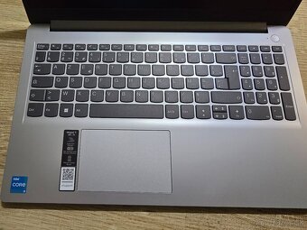 Lenovo ideapad 15.6 1i s 8 gb ram 256gb ssd diskom a i3 proc - 3