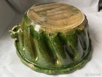 Krasna zelena keramicka forma na babovku - 3