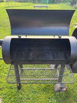 Predám záhradný gril Hecht - 3