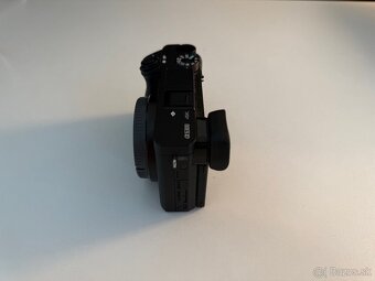 Sony A6300 + 6 batérií + klietka + 2x objektív - 3