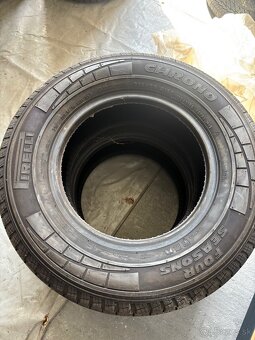 Pirelli chrono 225/70 r15C - 3