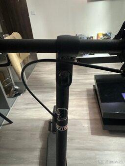 Ninebot Kickscooter F2 - 3