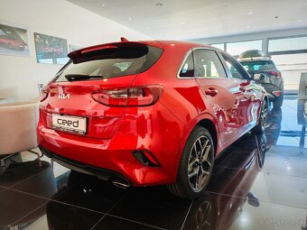 Kia Ceed 1,5 T-GDi 7DCT GOLD - 3
