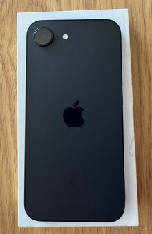 apple iphone 16e - 3