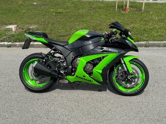 Kawasaki ninja ZX10R 2012 - 3