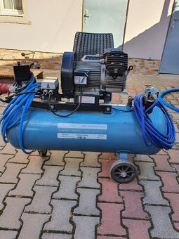 Vzduchovy kompresor 100L - 3