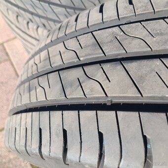 Dodávkové pneumatiky Goodyear 215/65 R16 - 3