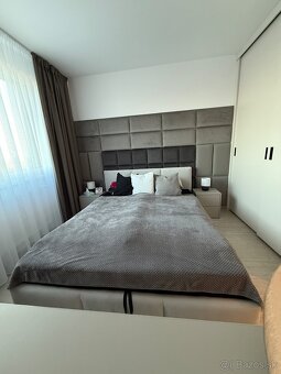 Čalúnená posteľ s úložným priestorom 160x200 - 3