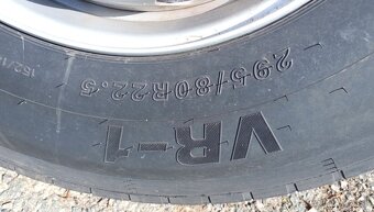 295/80R22,5 Tyrex - 3