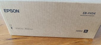 NOVY, NEROZBALENY Projektor EPSON 3LCD, tek.kryštály, FullHD - 3