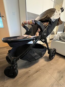 Detsky kocik Britax B Motion Plus + vela prislusenstva - 3