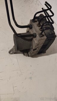 Abs jednotka Audi A6 C7 - 3