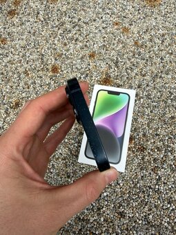 Iphone 14 - baterie 100% - 3