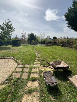 Predám stavebný pozemok 794 m2 v Šali - 3