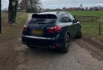 Porsche cayenne - 3