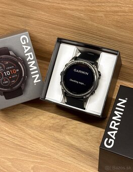 Garmin Fenix 8 51mm Sapphire Solar Carbon Grey - nové - 3