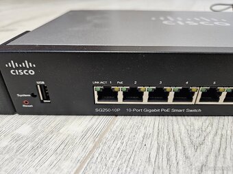 Cisco switch SG250-10P 10-port Gigabit PoE - 3