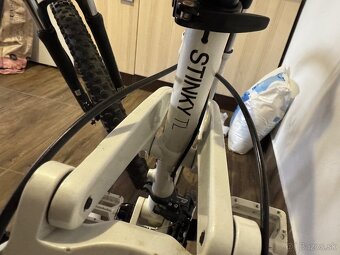 Zjazdový bike Kona stinky TL rám M - 3