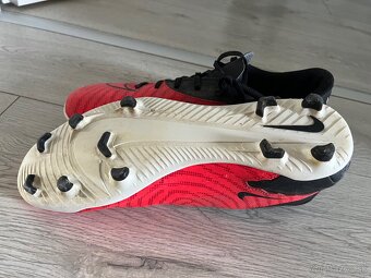 Vysoke nepremokave Lotto a kopacky Nike - 3