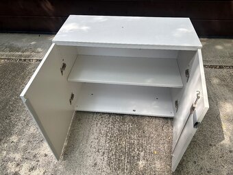 dreveno-kovová skriňa - 3