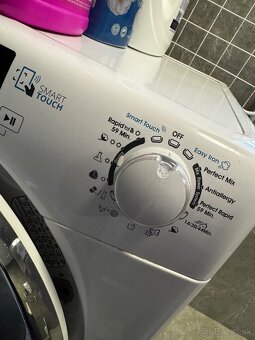 Predám práčku so sušičkou Candy – 70€  Predám kombinovanú - 3