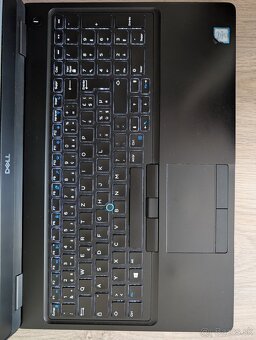 ▼DELL Latitude 5590 - 15,6" / i5-7300U / 8GB / SSD / ZÁR▼ - 3