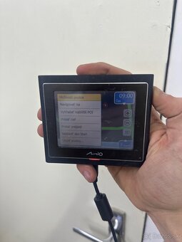 Predám GPS navigáciu Mio Moov 200 - 3
