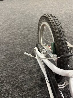 Woom 2 14'' cerveny detsky bicykel - 3