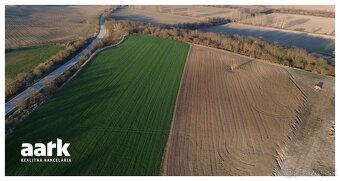 AARK: Stavebný pozemok - 606 m², Trakovice - 3