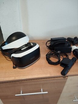 Predám PS4 - 3