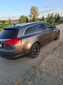 Predám Opel Insignia 2.0 CDTI r. v. 2011 - 3