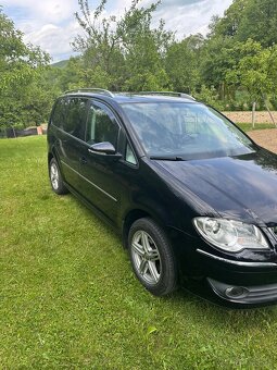 Volkswagen TOURAN 2,0 TDi 103kw r.v. 2009 - 3