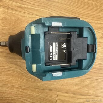 Makita DTW1002Z rázový uťahovač + batéria - 3
