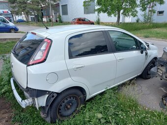 Fiat grande Punto EVO 1,3jtd 55kw rv 2013 - 3