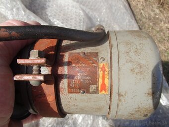 Predám elektromotor 220 V , 0,83 A, 5000 ot - 3