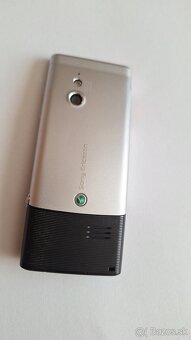 Sony ericsson J10i2 top stav - 3