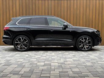 Volkswagen Touareg R-Line Model 2024 3.0 TSI 250kw DPH - 3